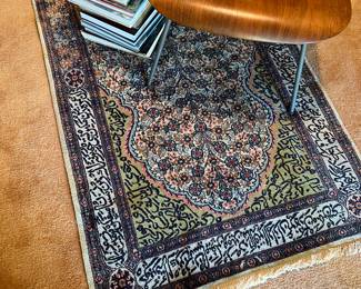 Silk and Cotton Persian Prayer rug - Authentic Eames Chair LCM 1952
