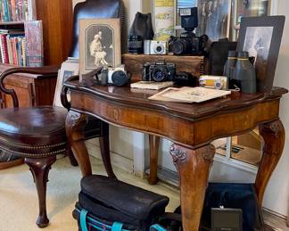 VINTAGE ACCENT TABLE, LEATHER OFFICE CHAIR