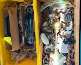 VINTAGE HARDWARE