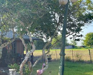 VINTAGE LIGHTPOST