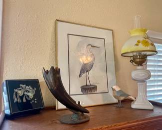 JANE JOHNSON SIGNED WATERCOLOR, VINTAGE LAMP, VINTAGE HORN DECOR ON HEAVY METAL BASE