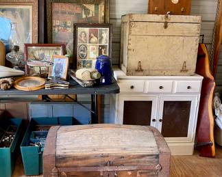 OLD TRUNKS, VINTAGE FRAMES AND PRINTS