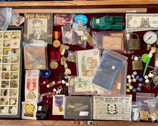SMALL COLLECTIBLE TREASURES