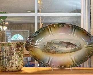 SPONGE WARE POTTERY, VINTAGE FRANZ ANTON MEHLEM FISH SERVING PLATTER-HAS CRACK