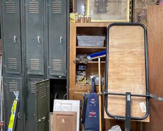 VINTAGE LOCKERS