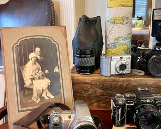 VINTAGE CAMERAS-MINOLTA, SONY, OLD PHOTOS