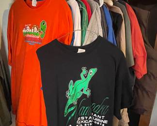 MEN’S CLOTHING AND TSHIRTS