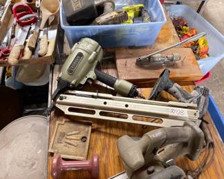 PNEUMATIC NAIL GUN, SAWS, DRILLS