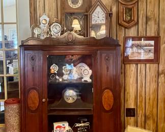 VINTAGE CHINA/DISPLAY CABINET, CLOCK COLLECTION