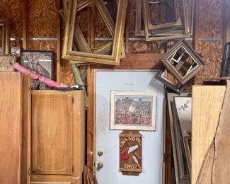 VINTAGE FRAMES