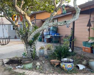 METAL PLANT HANGER, PLANTERS, BIRDHOUSES, PLANTS
