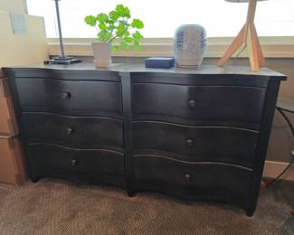 Ethan Allen Dresser