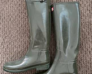 Dark Olive Hunter Rain boots in gloss