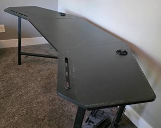 Eureka Gaming Desk