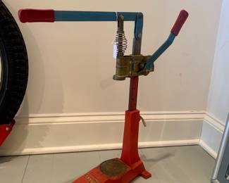 Vintage Sanbri bottle capper