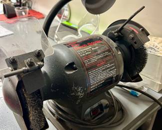 Craftsman 6” bench grinder