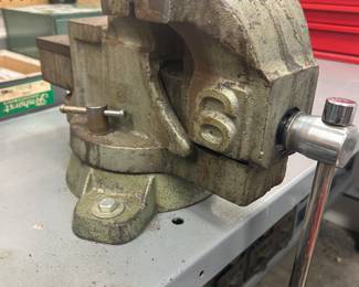 heavy duty vice