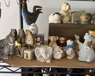 Animal figurines
