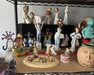 People figurines