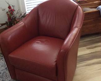 Swivel chair