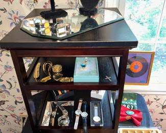 Lots of watches, bracelets and earrings. 