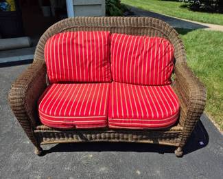 Wicker love seat.