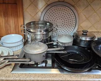 Green Pan, Club, cast iron.