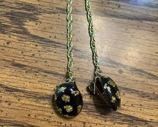 Vintage lucite tie clip