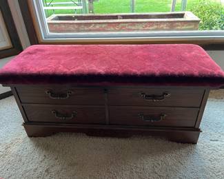 Lane cedar chest 