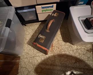 . . . vintage suit case