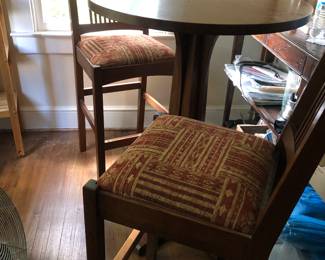 Stickley high bistro table with 2 chairs; Mission Collection