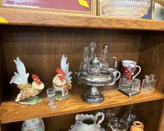 Fighting Roosters Figurines - Silver Plated Cruet Set & Holder- Salt & Pepper Shakers w/Stand