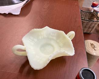 Uranium Fenton Glass Butterfly Handle Bonbon Dish