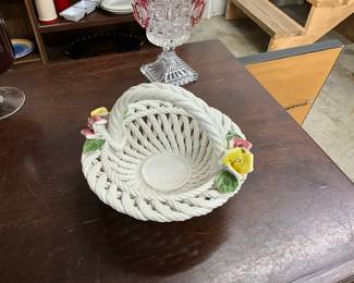 Capodimonte Porcelain Italian Lattice Basket