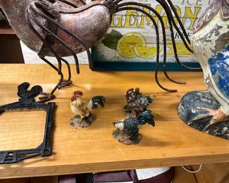 Resin Chicken Figurines