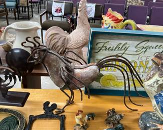 Metal Rooster Sculpture