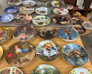 Decorative Wall Plates - Hummel, Norman Rockwell, Edwin Knowles Classic Fairy Tales Collection, John McClelland Children's Circus Collection 