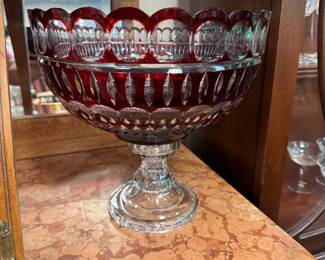 Large Cut to Clear Compote