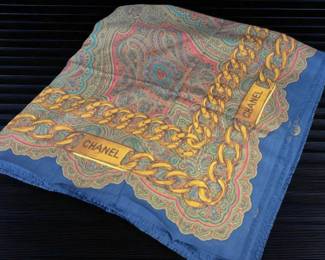 Chanel Paisley Chain Design Wool Scarf Made In Italy