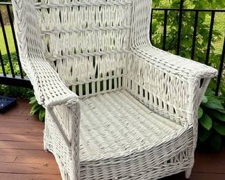 Vintage Bar Harbor Wicker Chair.