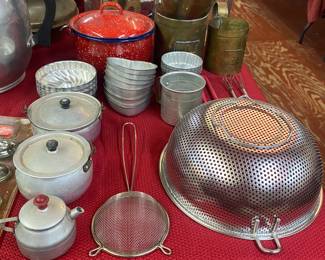 Assorted Kitchenware