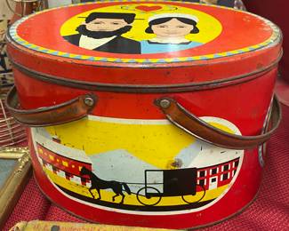 Simons Candy Amish Tin