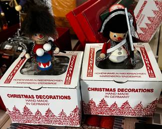 #521	Steinbach set of 2 soldier ornaments, Hand-made in Germany	 $20.00 			
