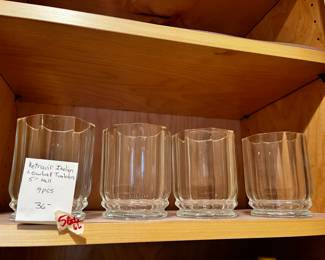 #560	Vetrivel Italian low-ball tumblers 4 pieces	 $36.00 			
