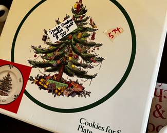 #574	Spode Christmas cookie platter	 $20.00 			
