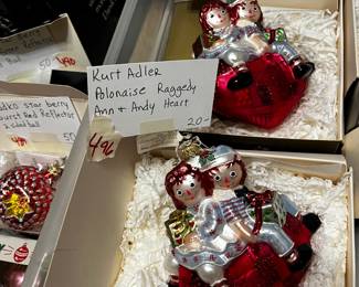 #496	Kurt Adler Polonaise Raggedy Ann and Andy heart	 $20.00 			
#497	Kurt Adler Polonaise Raggedy Ann and Andy heart	 $20.00 			
