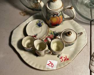 #526	kids tea set 10 pieces	 $20.00 			

