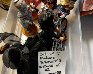 #617 Madame Alexander set of 7 Wizard of Oz dolls figures $120.00