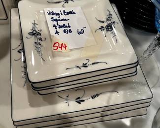 #544	Villeroy and Bach 8 piece square blue and white China	 $60.00 			

