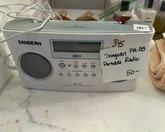 #345	Sanggenon PR-D5 Portable Radio	 $25.00 			

